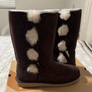 Koolaburra Brown Boots with Fluffy White Details